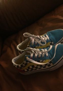 Size 3.5 girls vans wore once didn’t like them