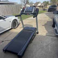 Treadmill $400obo