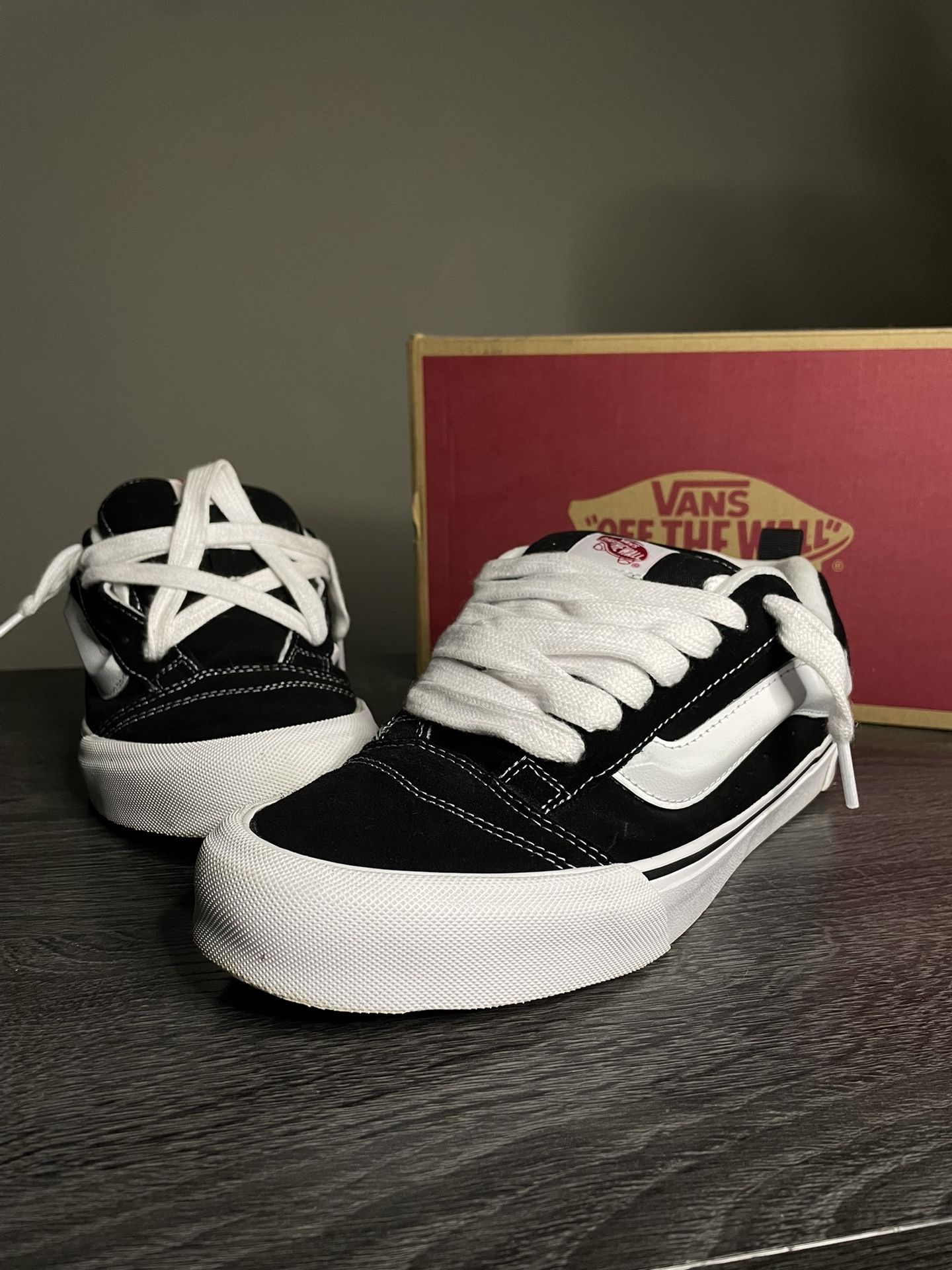 Van Knu Skool ‘Black And White’ (Size 9) Men’s 