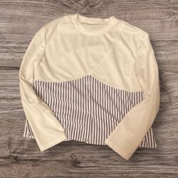 Contemporary style blouse