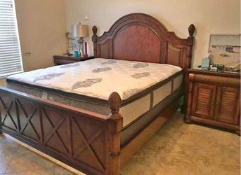 King size bedroom Cindy Crawford (deliver Available