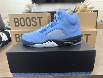 Jordan 5 UNC