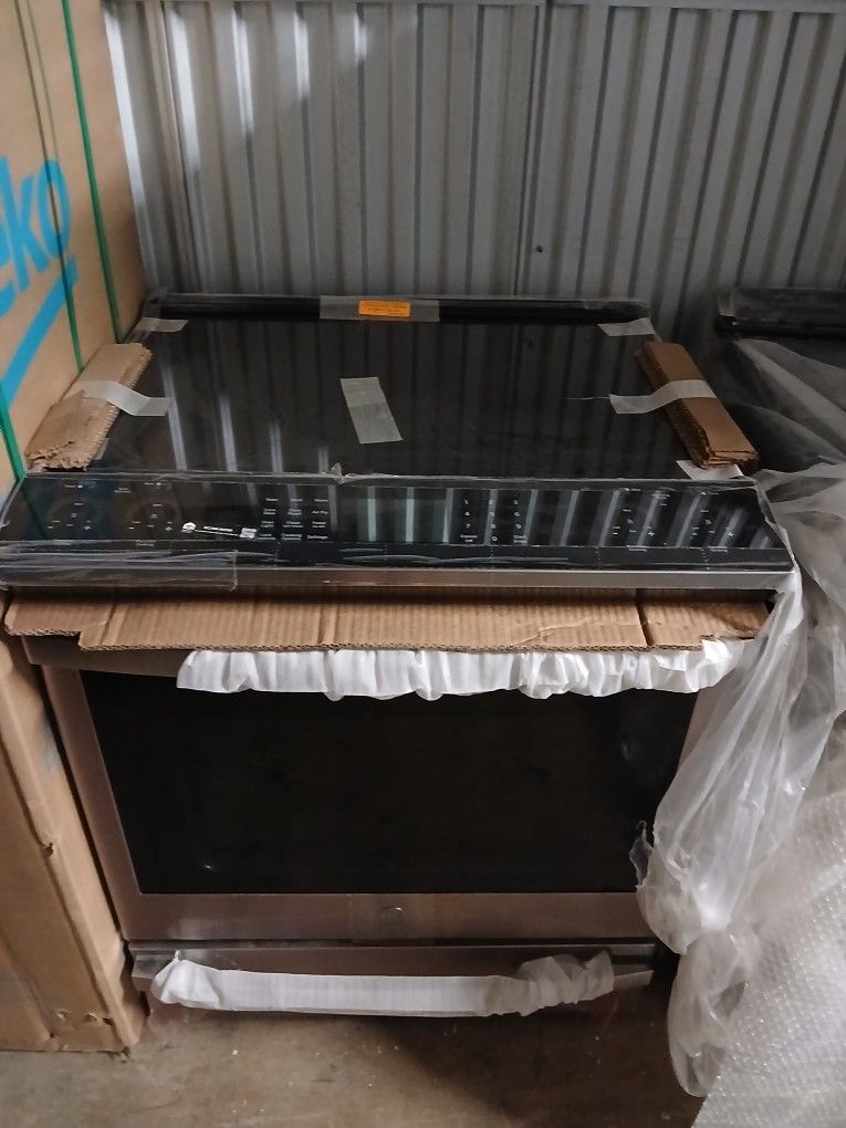 GE slide In Electric Range