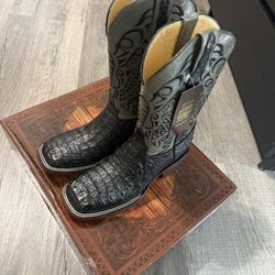 Alligator Boots / Botases de Cocodrilo 