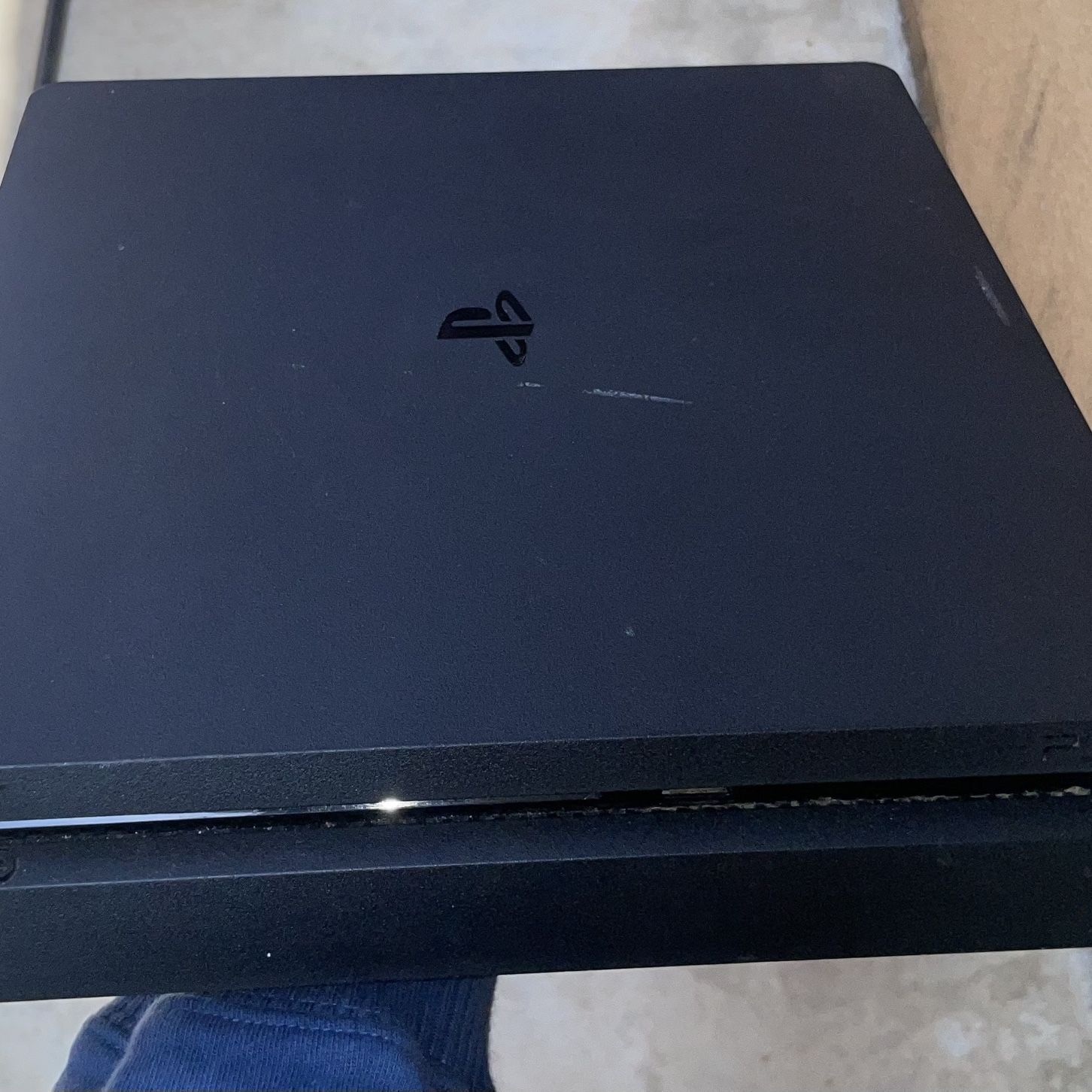 PS4 Slim