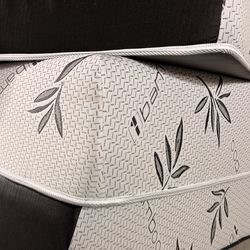 King mattress with Boxspring