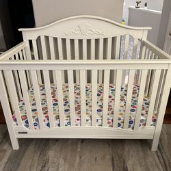 Fisher price Baby Crib 