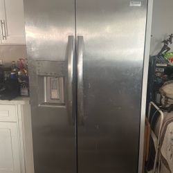 Frigidaire Refrigerator 36 Wx27 Long X 69 Tall
