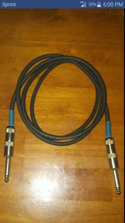 Guitar cable