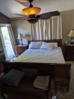Bedroom set