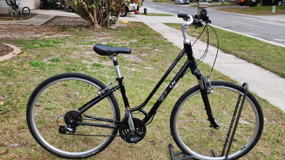 Giant Liv Cypress DX W Step-through Female Bike