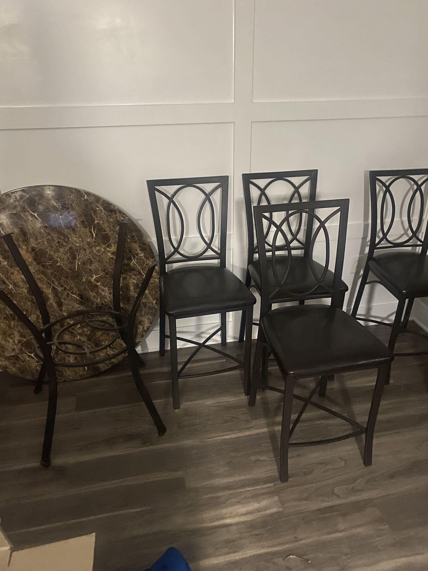 New Round Dining Table And New Chairs For Sale.