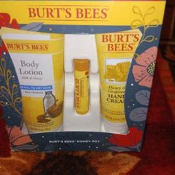 Burt's Bees Honey Pot Gift Set Body Lotion, Hand Cream & Lip Balm