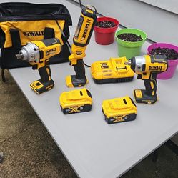 DeWalt Combo Impact 20V Max Expansion 3/8 /1/2 In Kit 