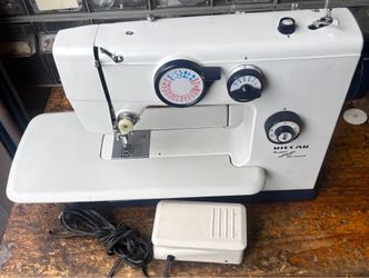 Vintage Heavy Duty Riccar Super Z Stretch Model 2600 Sewing Machine Serviced And Sewing Powerful