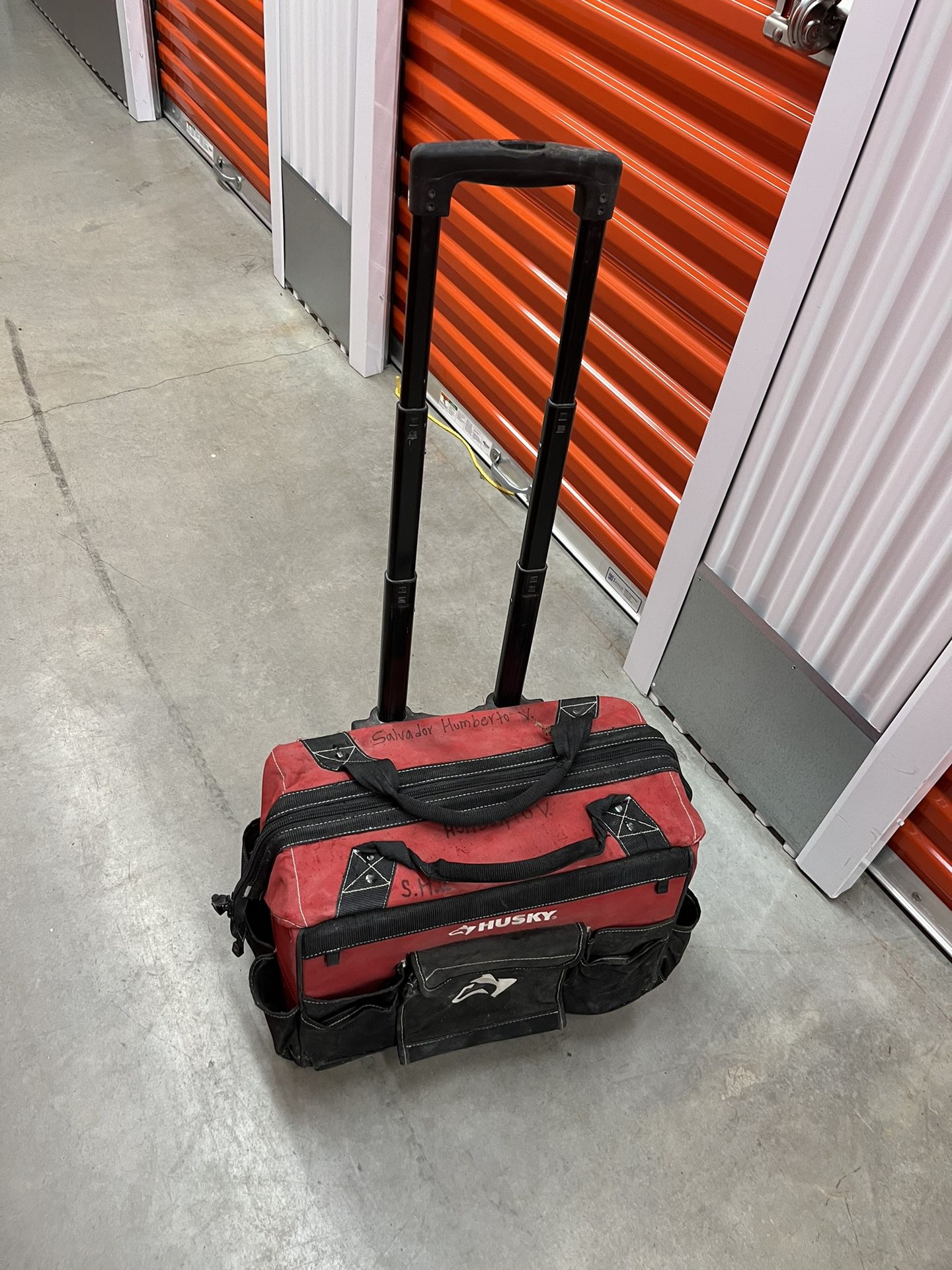 Tool Box With Wheels 