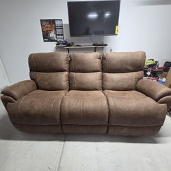 La Z Boy Sofa Trouper Power Recliners