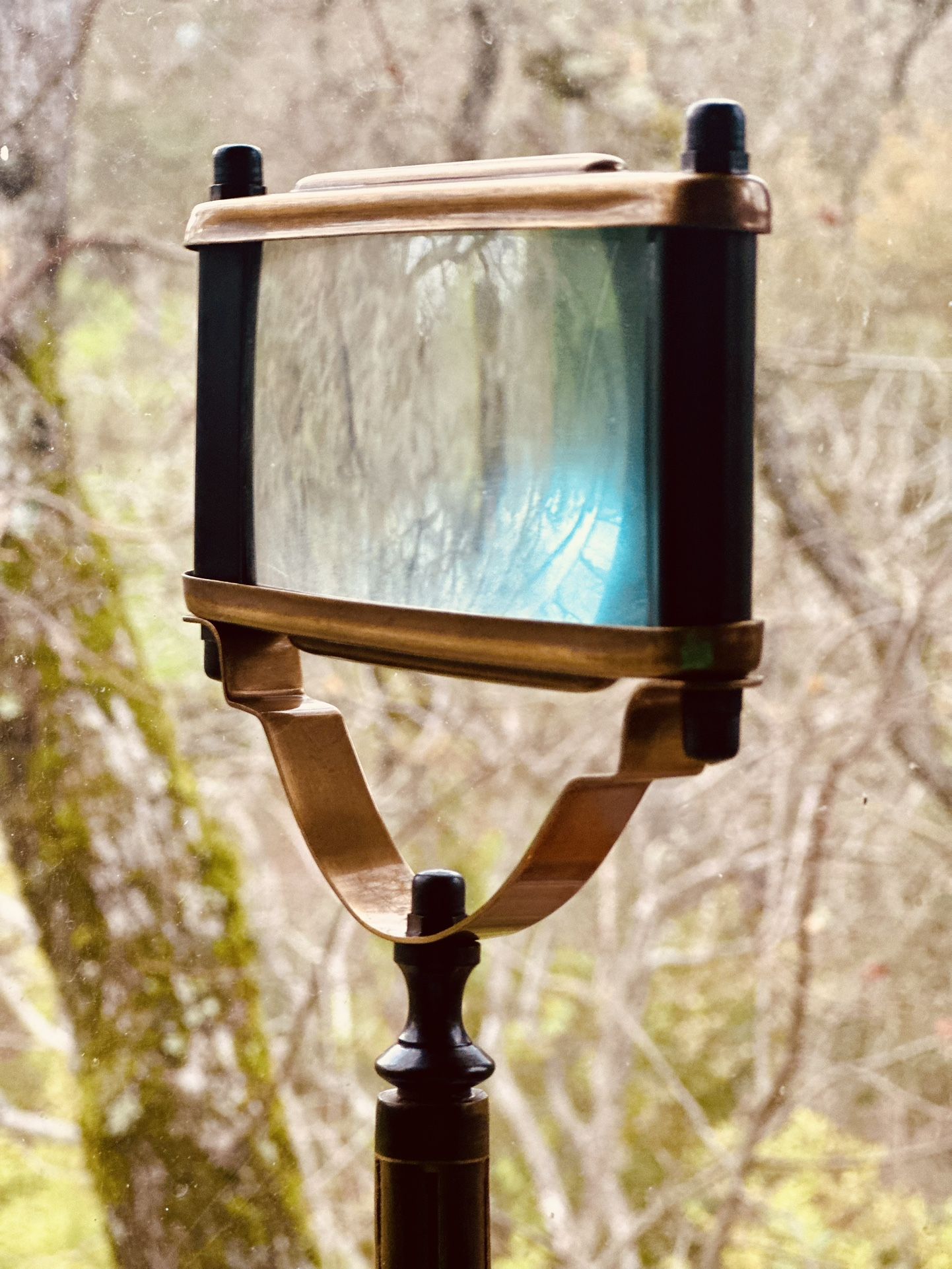 Antique-style Magnifying Glass