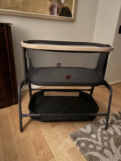 Maxi-Cosi Iora bedside bassinet