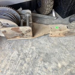 Trailer Hitch With Built In Winch