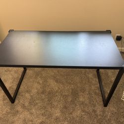Amazon Desk 