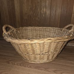 Wicker Basket with Braided Edge and Twisted Handles 