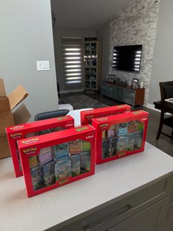 Ascended hero’s mini tins Pokémon x2