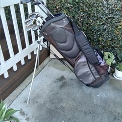 Dunlop Mens R/H Golf Set