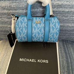 Michael Kors keep chain bag