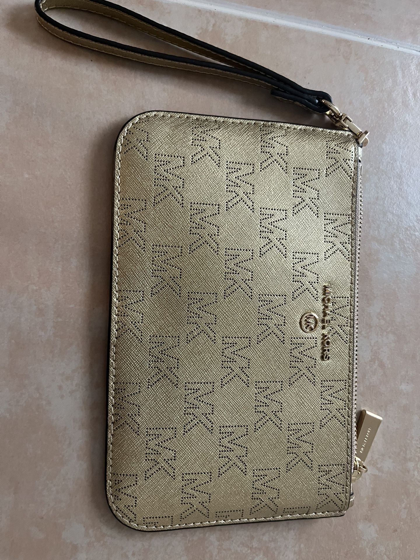 Michael Kors Extra Large Wristlet