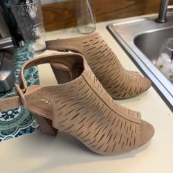 Madden girl Heels Sandal 