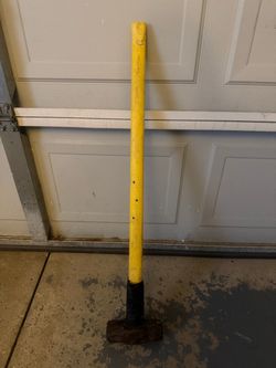 8 lb. Fiberglass Sledge Hammer