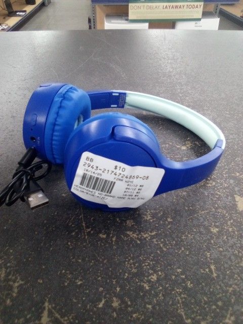 Headphones No Brand Name 