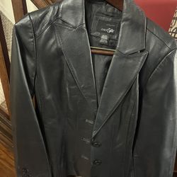 Women’s Jacket (size Medium)