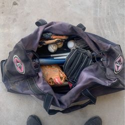 Youth Baseball Equipment 