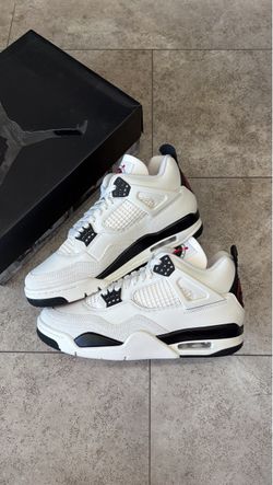 Jordan 4 Flight Club