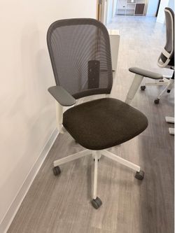 Maxwell Task Chair