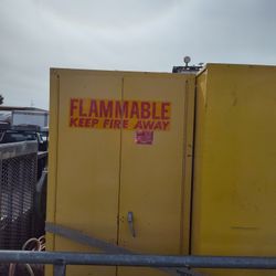 Flammable Cabinet 