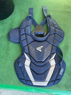 Easton catchers chest protector intermediate size
