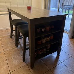 High  Table With 4 Stools 