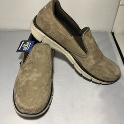 Memory-Foam Sketchers Sneakers 👟 S15W