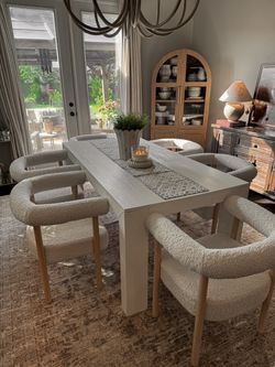 Dinning table and chairs for sale