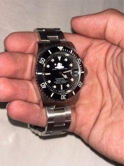 Black Bezel Black Dial Dive Style Watch – Stainless Steel