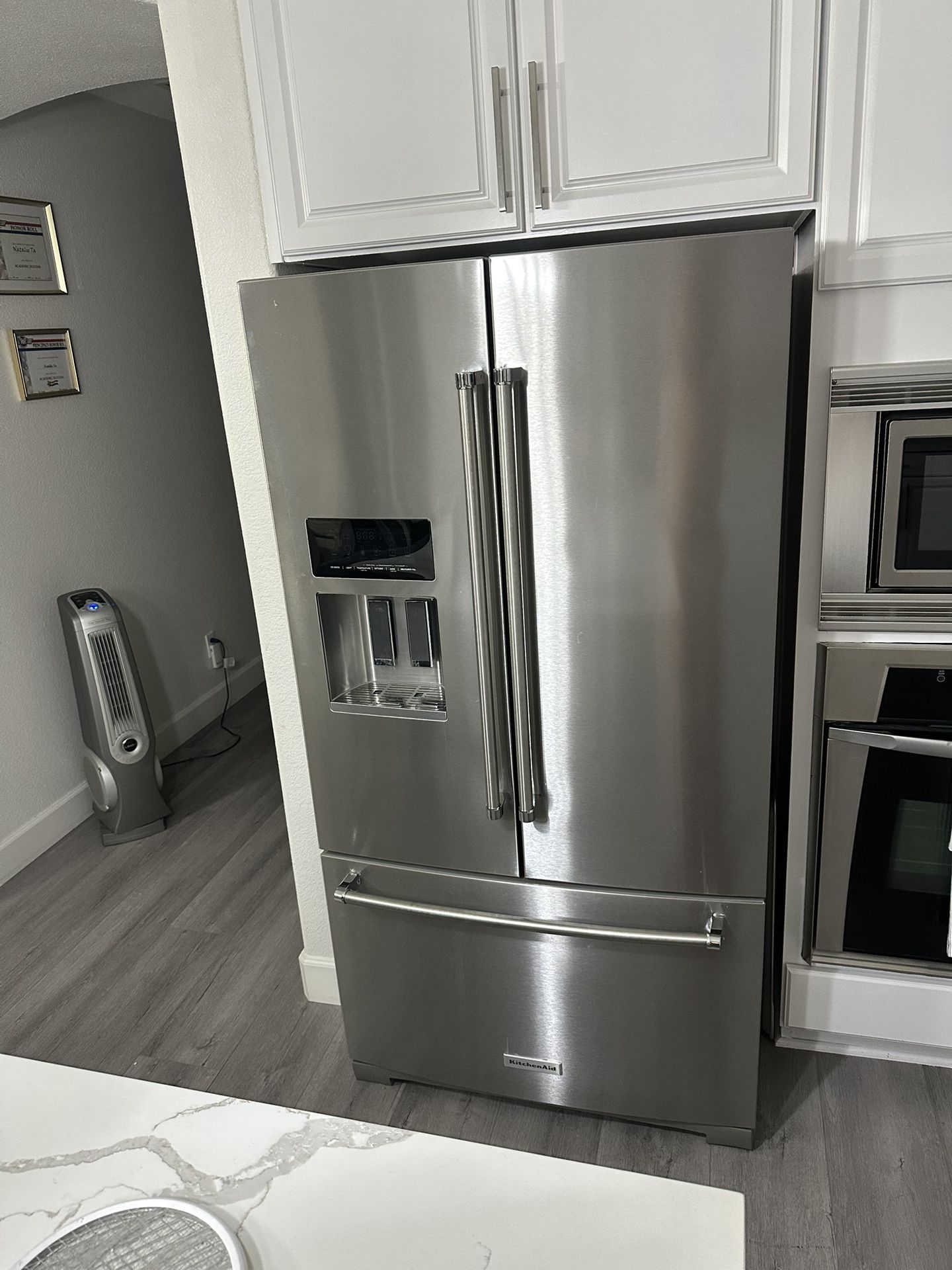 Refrigerator