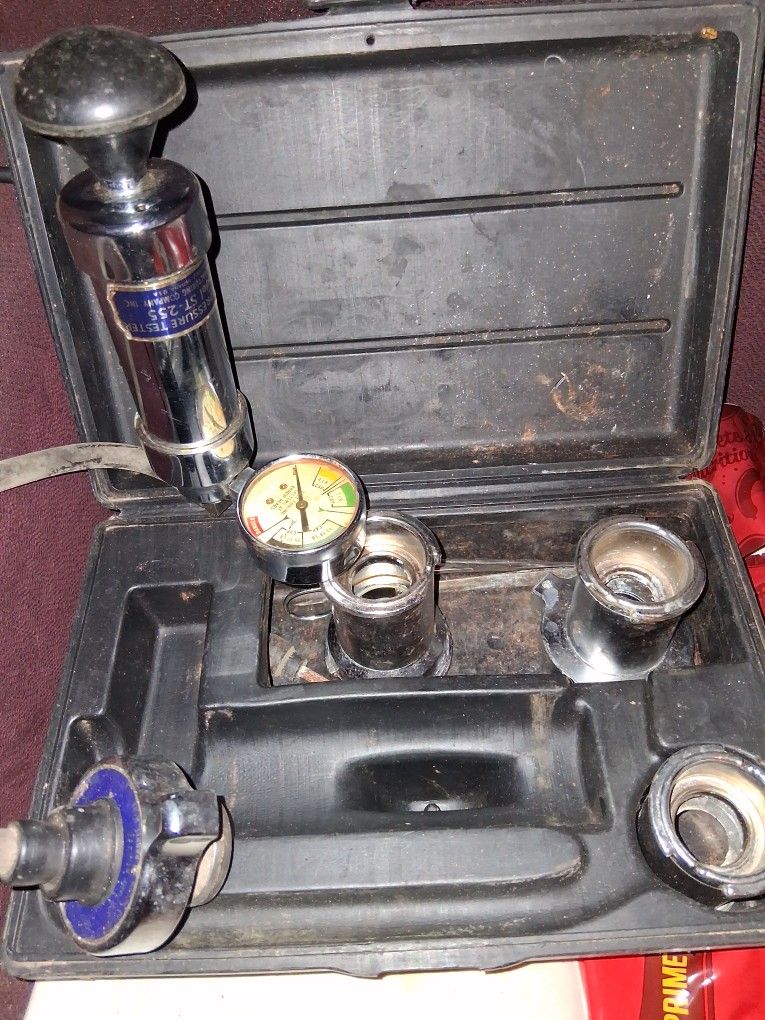 Cooling System Pressure Tester