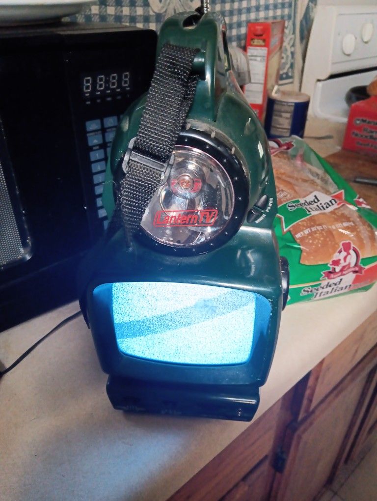 Coleman TV Lantern