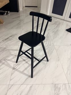 Kids dining chair