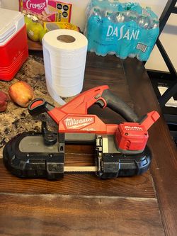 Milwaukee m18 ban saw fuel $170 tool only no bateria firme precio