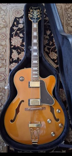 Emperor II PRO JOE PASS Epiphone quality, all original,Gorgeous condition, factory golden hardware, Great Performer + with a Hard case; Best $ or trad