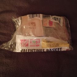 3/$10 🌟 NEW Home Depot Kids Workshops Valentines Basket Project FEB 2024